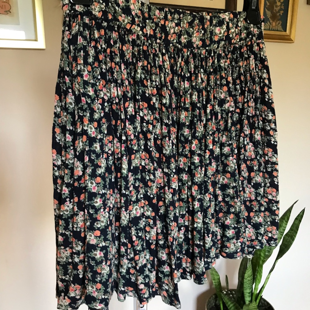 Vintage floral print skirt
